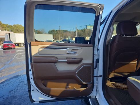 Used 2020 RAM 1500 Laramie image 31