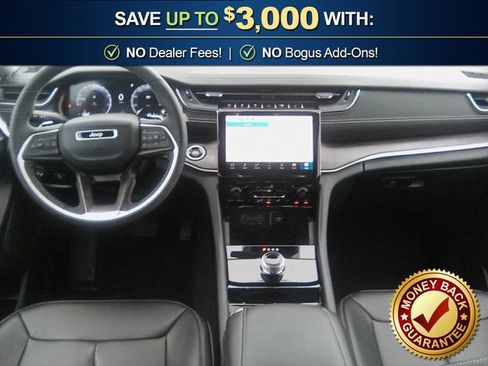 Used 2023 Jeep Grand Cherokee Limited w/ Black Appearance Package RWD image 17