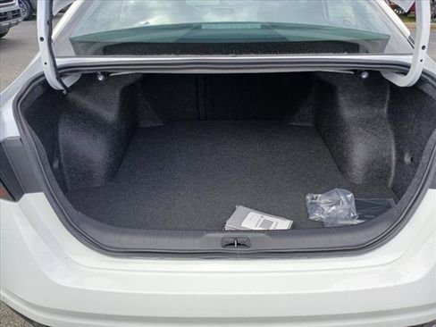 New 2025 Nissan Altima 2.5 S image 9