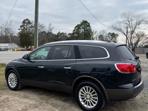 Used 2011 Buick Enclave CXL image 6