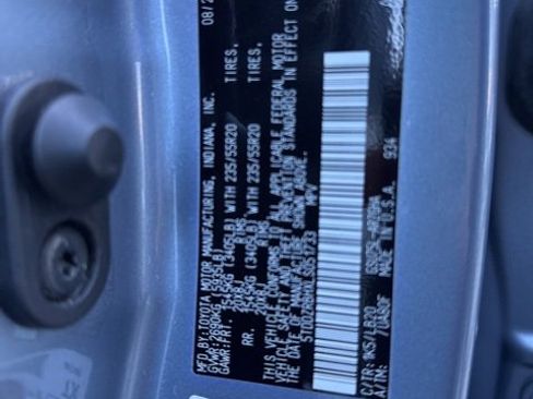 Used 2020 Toyota Highlander Limited image 6