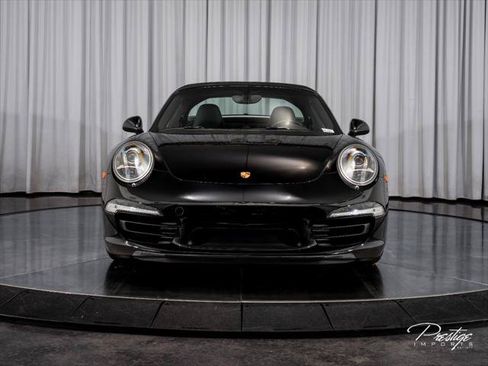 Used 2015 Porsche 911 Targa 4S AWD/4WD image 2