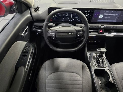 Used 2025 Kia K4 EX image 21