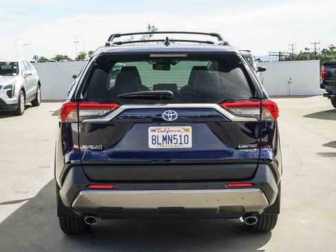 Certified 2019 Toyota RAV4 Limited w/ Carpet Mat Package image 3