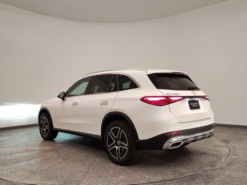 New 2026 Mercedes-Benz GLC 300 image 3