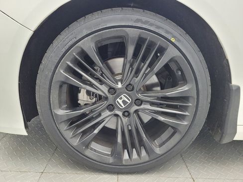 Used 2018 Honda Accord Sport image 31