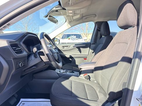 Used 2024 Ford Escape Active image 11