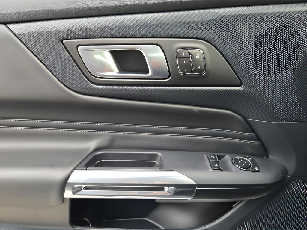 Used 2024 Ford Mustang GT Premium RWD image 21