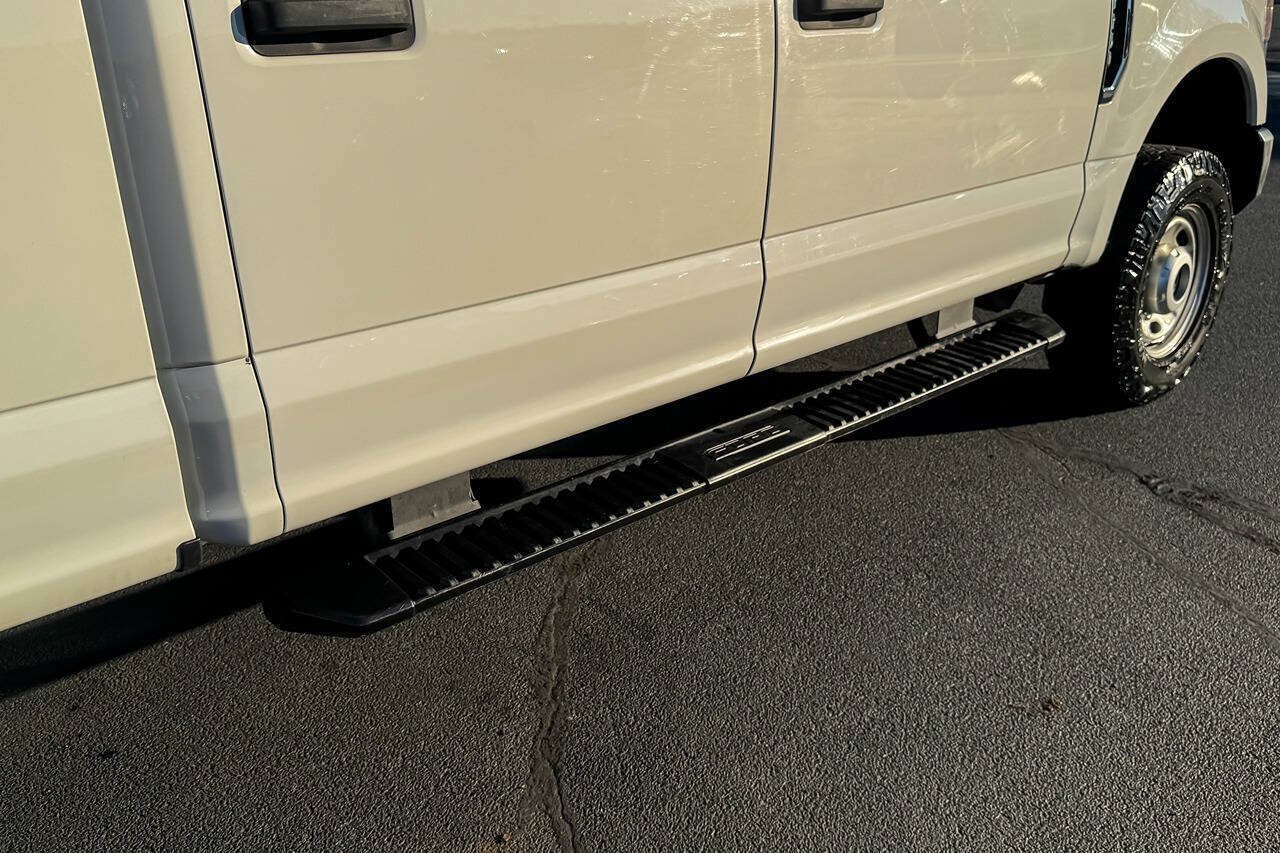 Used 2020 Ford F250 XL w/ Power Equipment Group AWD/4WD image 16