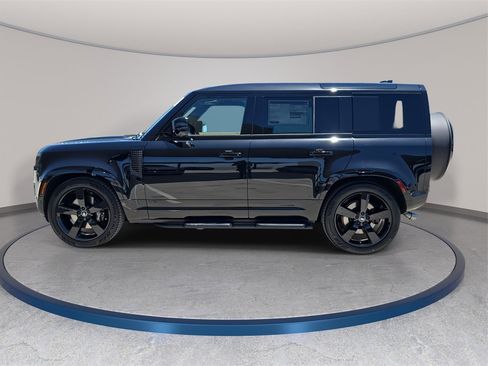 New 2025 Land Rover Defender 110 V8 image 8