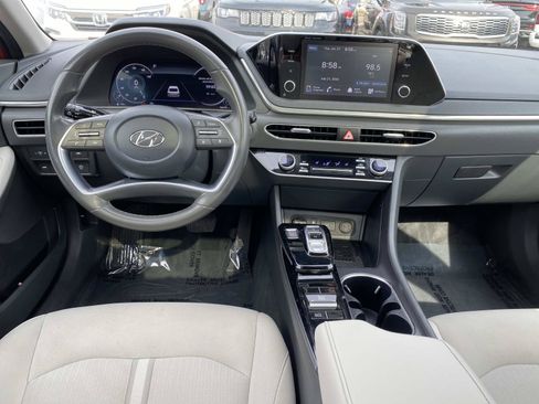 Used 2022 Hyundai Sonata SEL w/ Convenience Package FWD image 10