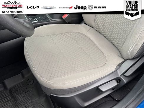 Used 2022 Ford Escape SE image 16