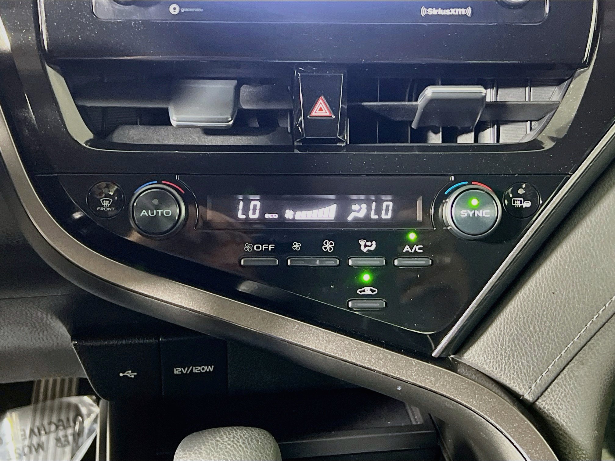 Used 2024 Toyota Camry LE w/ Convenience Package FWD image 26