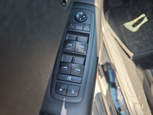 Used 2021 Dodge Durango SXT w/ 3rd Row Seating Group RWD image 15