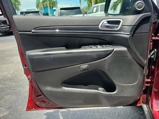 Used 2020 Jeep Grand Cherokee Limited RWD image 14