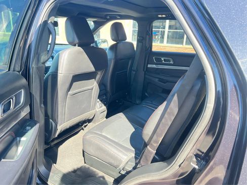 Used 2019 Ford Explorer Sport w/ Equipment Group 401A image 13