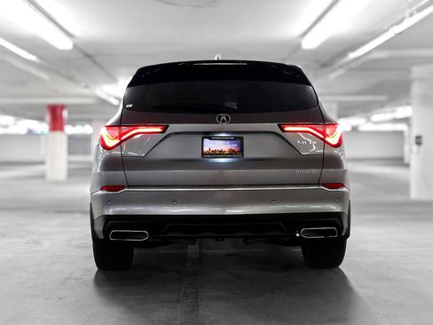 Used 2024 Acura MDX SH-AWD w/ Technology Package image 7