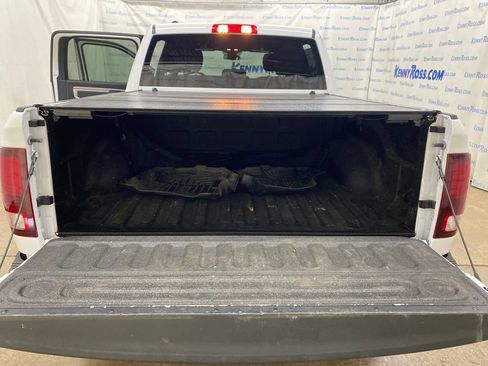 Used 2022 RAM 1500 Warlock AWD/4WD image 14