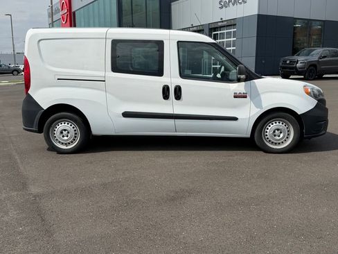 Used 2018 RAM ProMaster City Wagon image 3