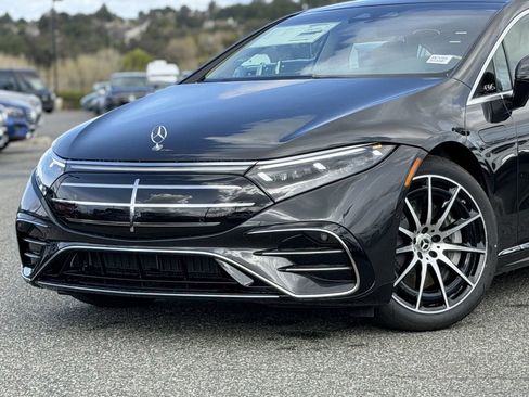 New 2026 Mercedes-Benz EQS 450+ 4MATIC Sedan image 3