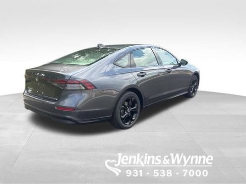 New 2025 Honda Accord SE image 3