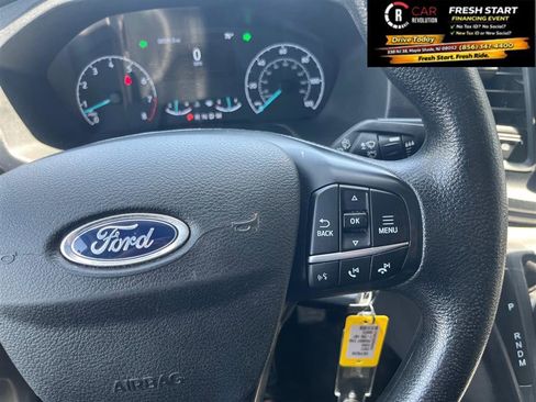 Used 2023 Ford Transit 250 Medium Roof RWD image 19