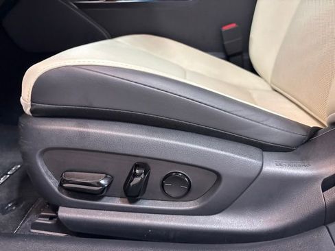 Used 2022 Lexus ES 350 w/ Premium Package FWD image 20