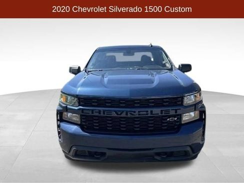 Used 2020 Chevrolet Silverado 1500 Custom w/ Custom Value Package AWD/4WD image 2
