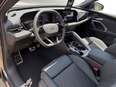 New 2026 Audi SQ5 Premium Plus AWD/4WD image 4