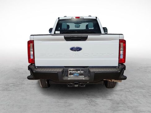 New 2026 Ford F250 XL w/ FX4 Off-Road Package image 9