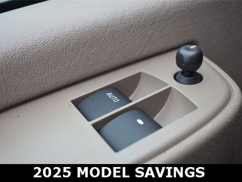 New 2025 Chevrolet Express 2500 Work Van image 19