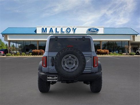 New 2025 Ford Bronco Badlands image 5