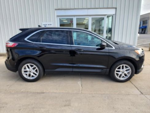 Used 2023 Ford Edge SEL image 5