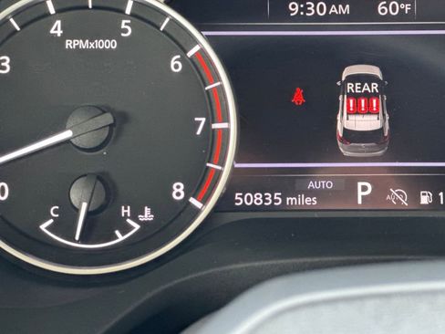 Used 2025 Nissan Rogue SV image 38