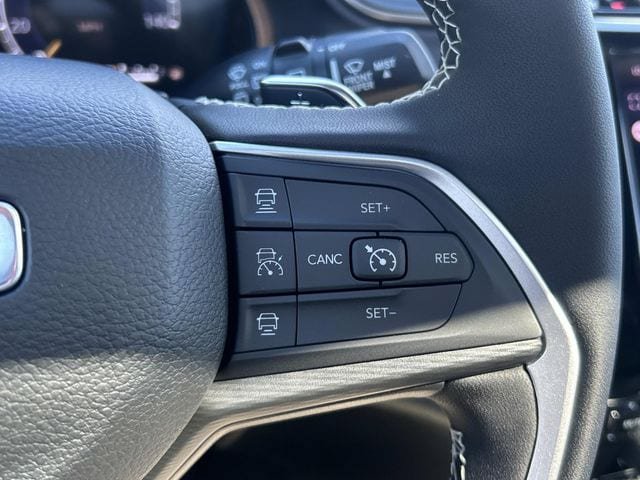 New 2026 Jeep Grand Cherokee Laredo X AWD/4WD image 9