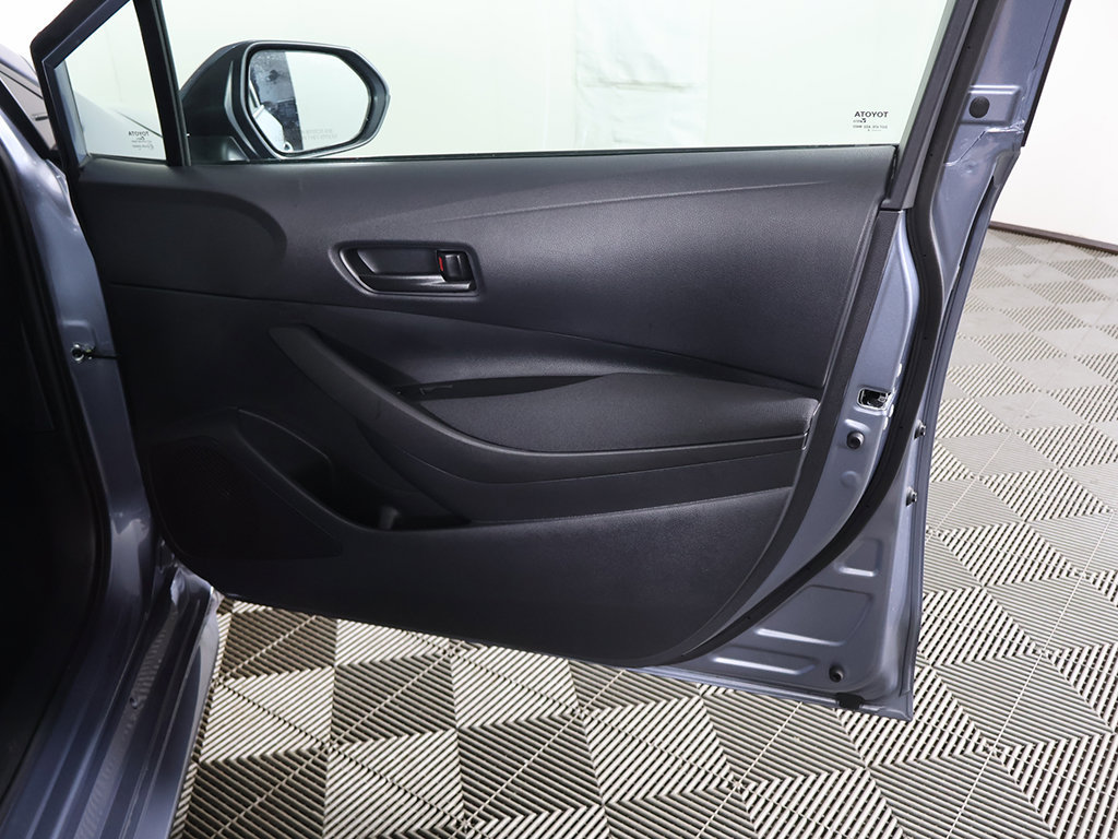 Used 2025 Toyota Corolla LE FWD image 20