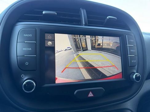 Used 2025 Kia Soul LX image 19