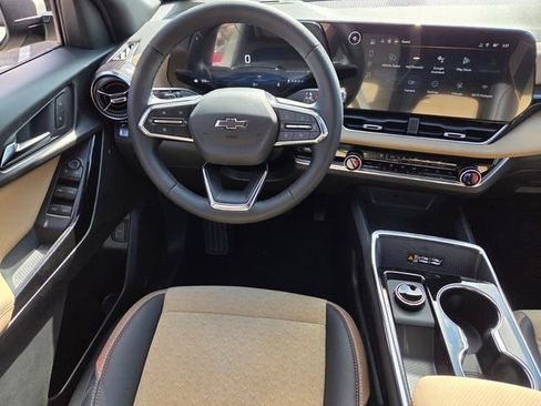 New 2026 Chevrolet Equinox ACTIV FWD image 17