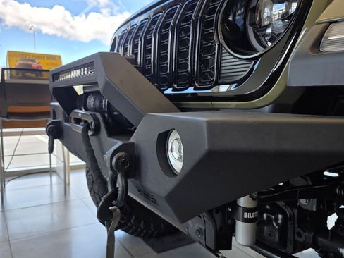New 2026 Jeep Gladiator Sport AWD/4WD image 9