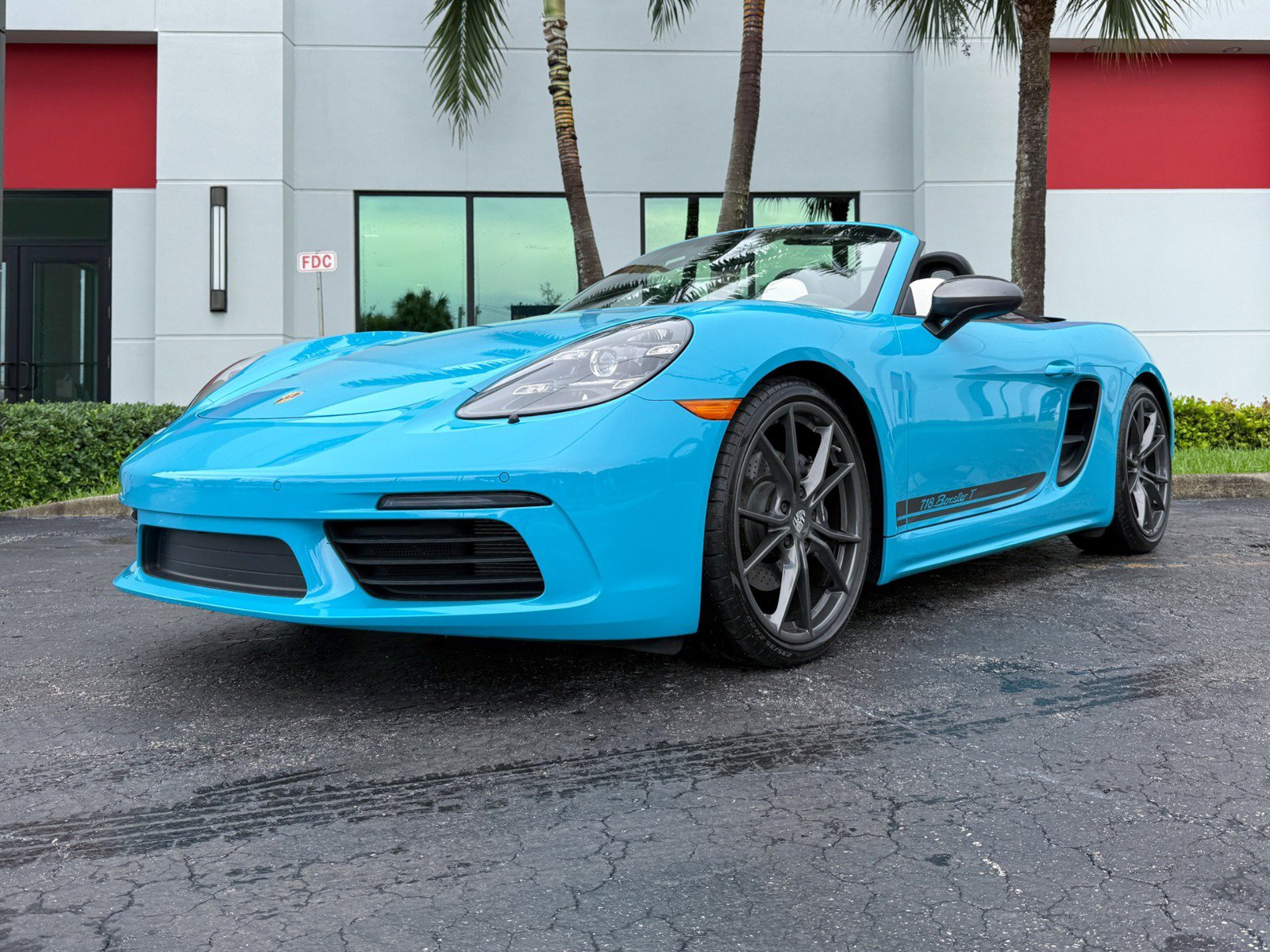 Used 2021 Porsche 718 Boxster RWD image 7