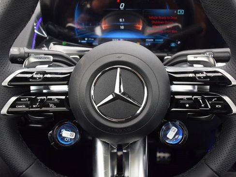 New 2026 Mercedes-Benz GLB 35 AMG 4MATIC image 21