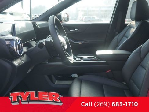 New 2026 Chevrolet Equinox LT w/ Convenience Package II image 36