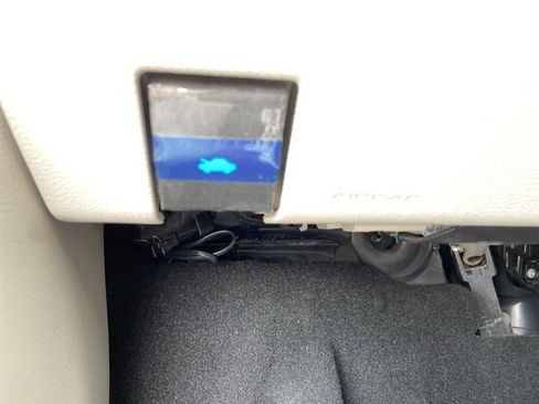 Used 2023 Chrysler Pacifica Touring-L image 45