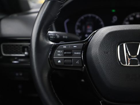 Used 2024 Honda Civic Sport image 25