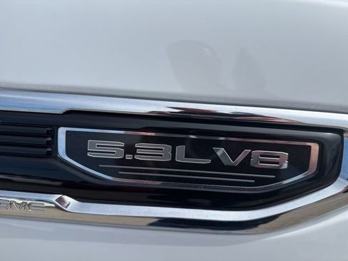 Used 2025 GMC Sierra 1500 SLT AWD/4WD image 9