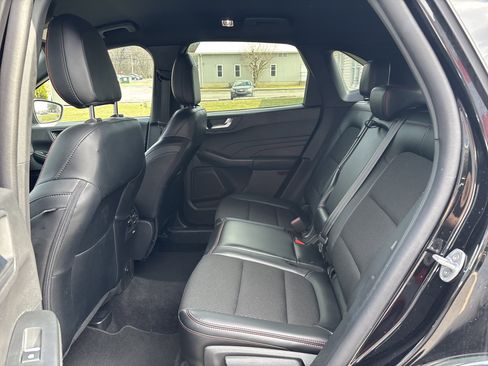 Used 2025 Ford Escape ST-Line image 14