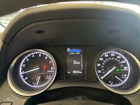 Used 2018 Toyota Camry LE FWD image 21