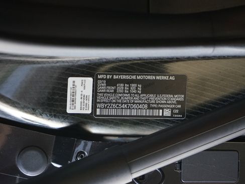 Used 2019 BMW i8 Roadster image 27