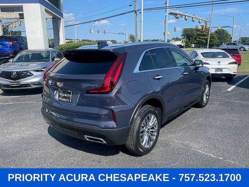 Used 2025 Cadillac XT4 Premium Luxury AWD/4WD image 5