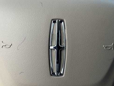Certified 2021 Lincoln Corsair FWD image 26